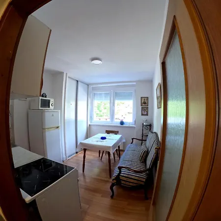 Apartment Sweet *